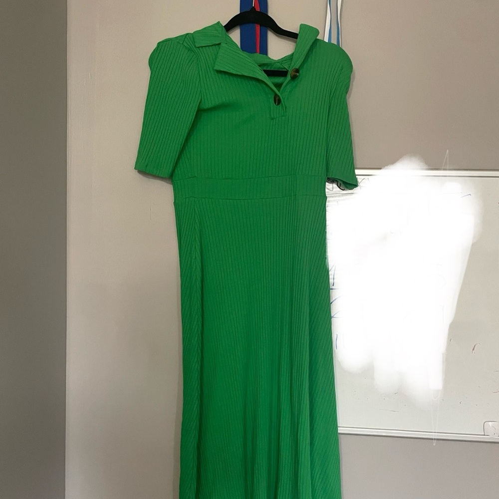 Who What Wear Vibrant Green Midi Dress